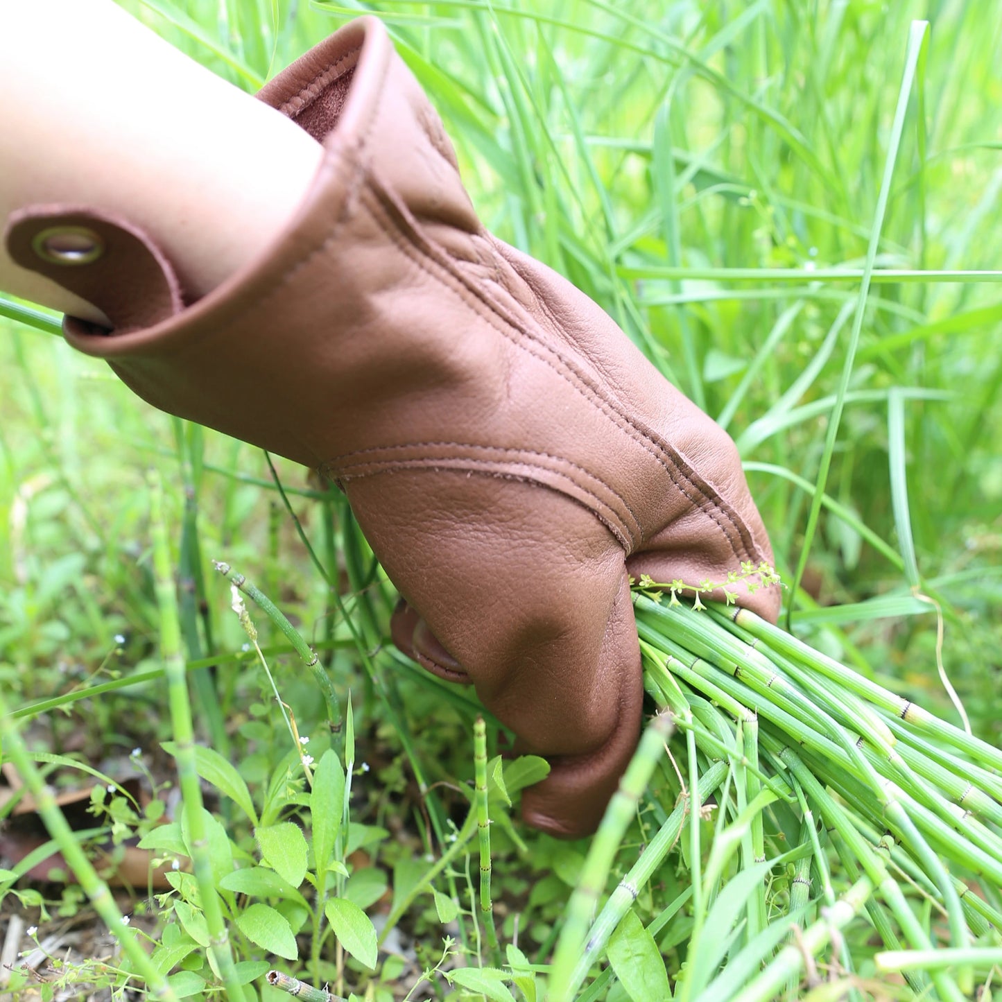 Leather Working Gloves for Gardening,Thornproof Gardening Gloves for Men and Women,Heavy Duty Leather Work Gloves Men exovai.com