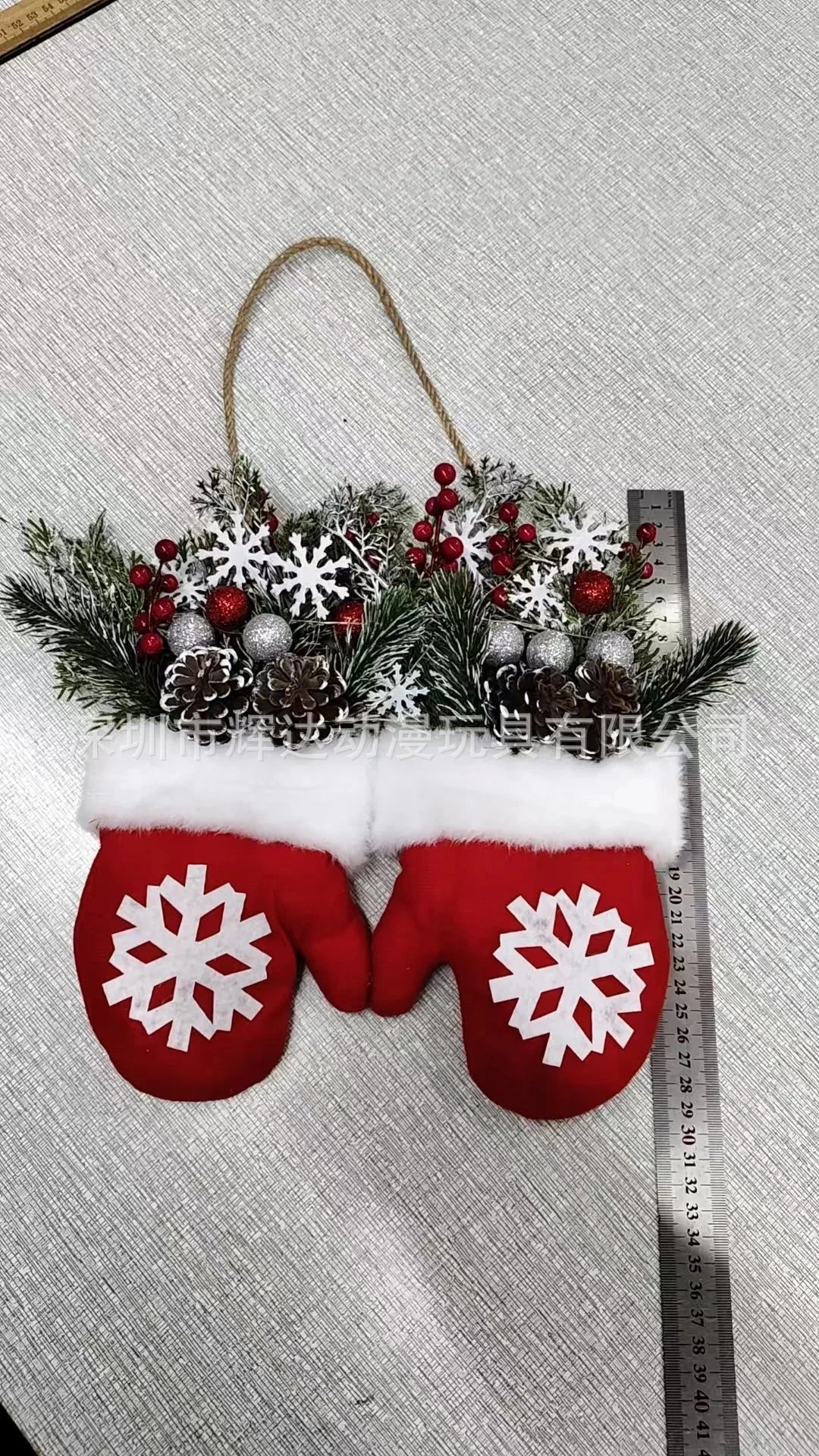 Christmas crutches, candies, lollipops, elderly people's gloves, hats, small ornaments, decorations, decorations, props exovai.com